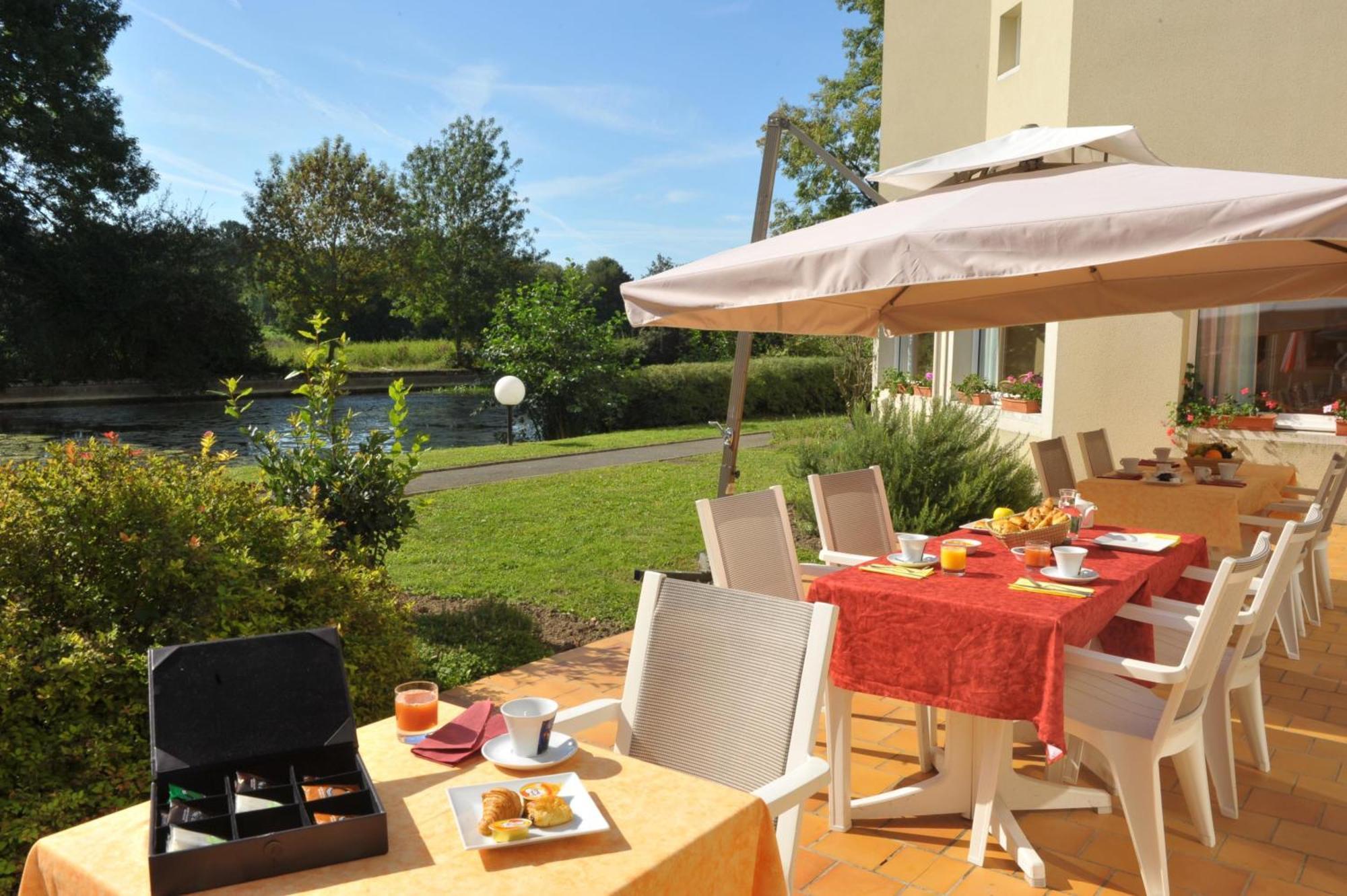 Logis Hotel Le Relais Du Moulin Valençay Kültér fotó
