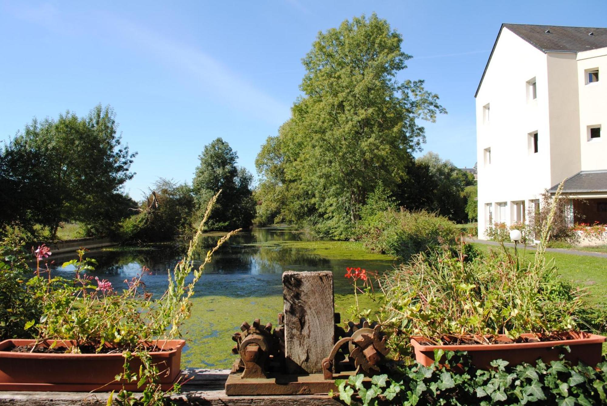 Logis Hotel Le Relais Du Moulin Valençay Kültér fotó